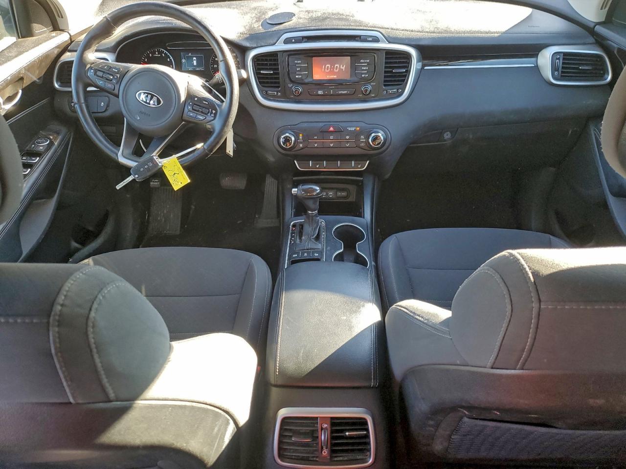 2016 KIA SORENTO LX photo 8