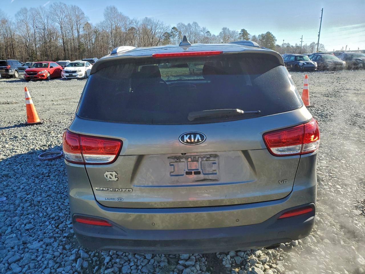 2016 KIA SORENTO LX photo 6
