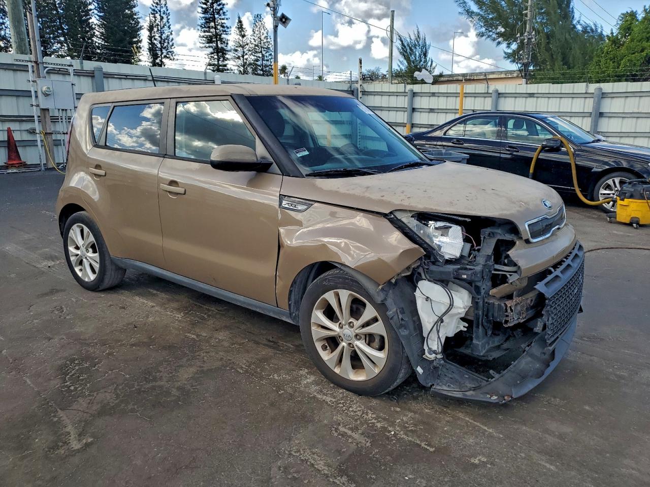 2015 KIA SOUL + photo 4