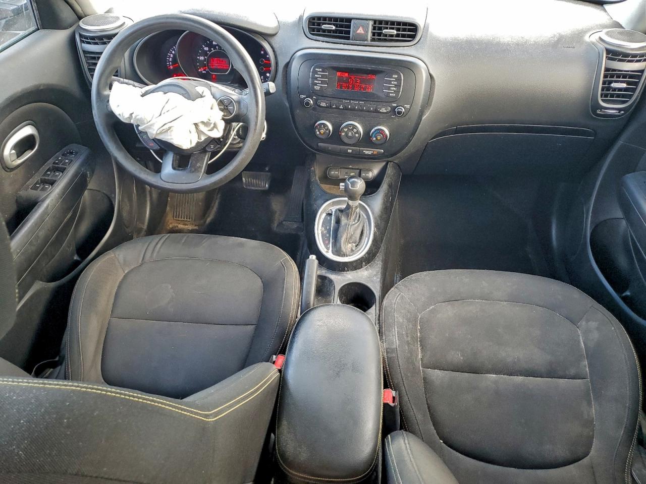 2015 KIA SOUL + photo 8