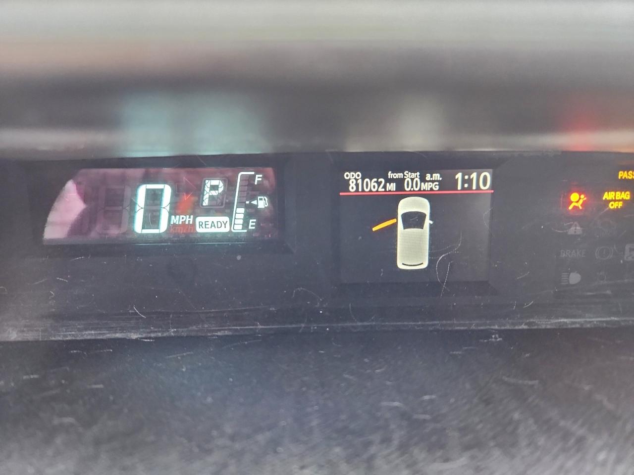 2014 TOYOTA PRIUS C photo 9