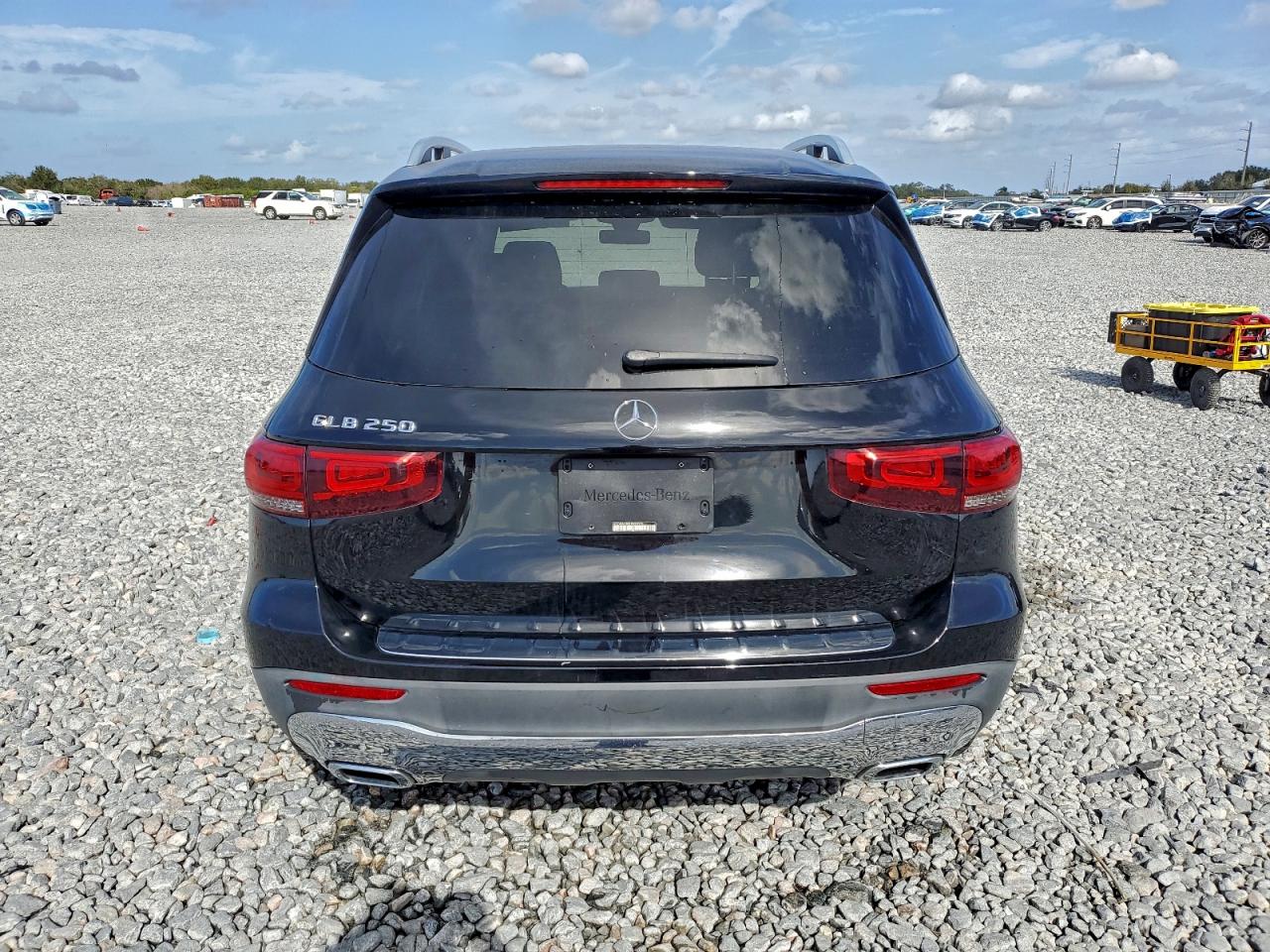 2020 MERCEDES-BENZ GLB 250 photo 6