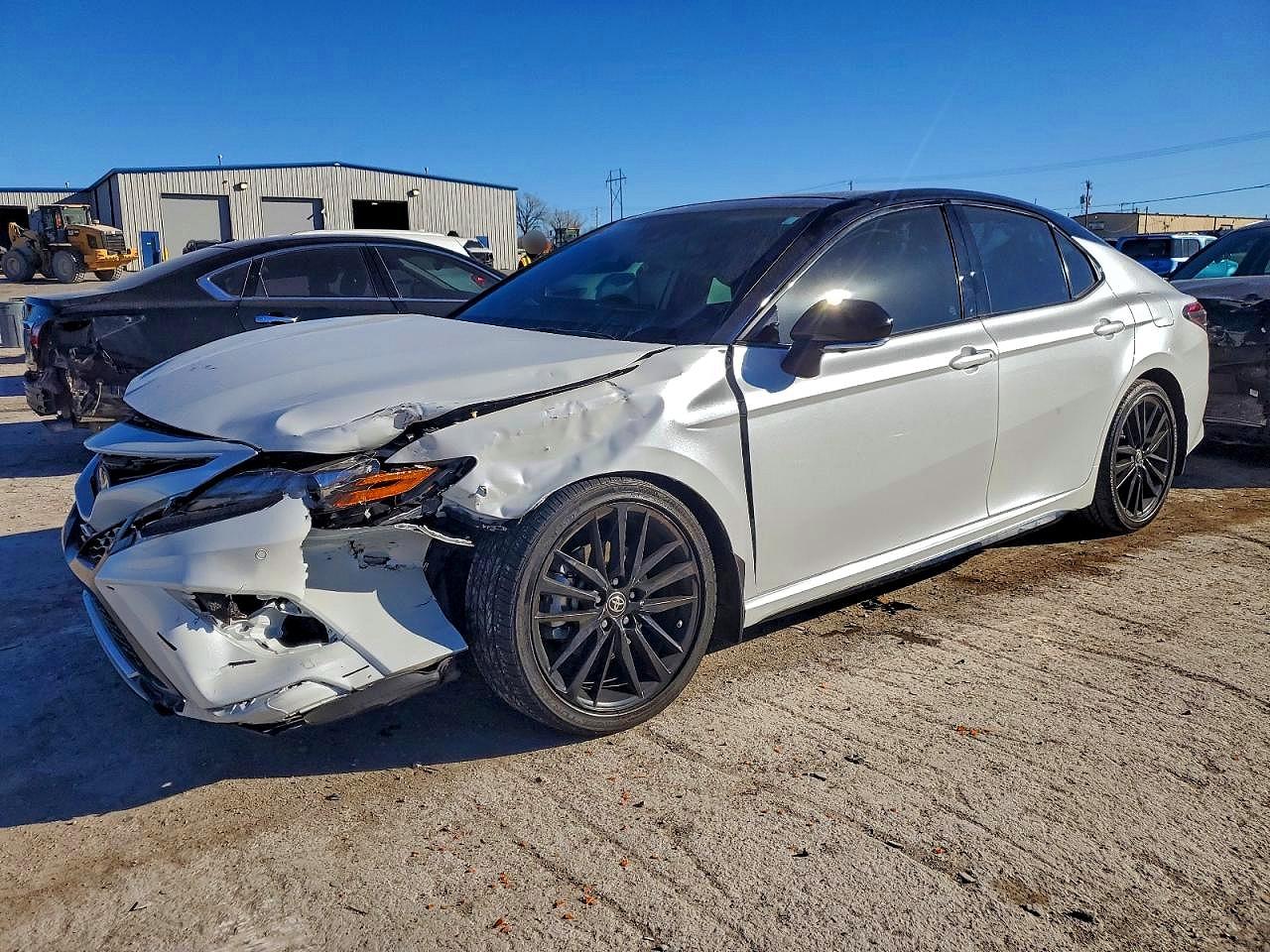 2024 TOYOTA CAMRY