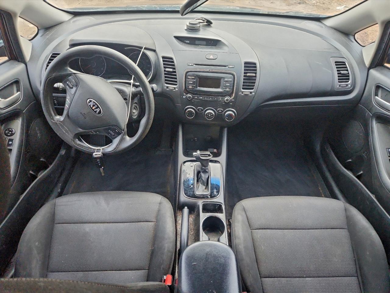 2017 KIA FORTE LX photo 8