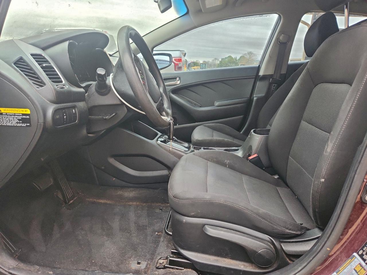 2017 KIA FORTE LX photo 7