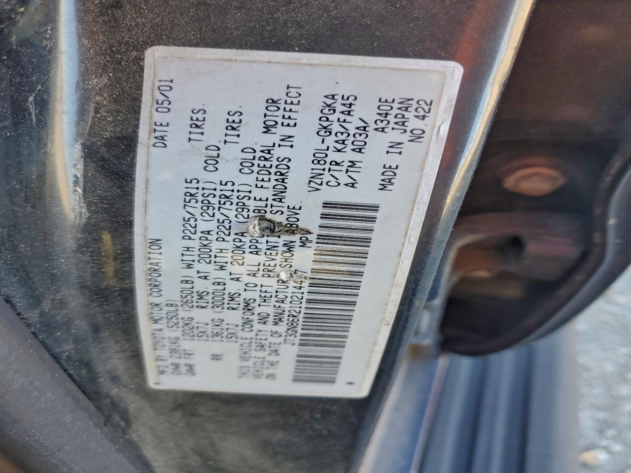 2001 TOYOTA 4RUNNER SR5 photo 13