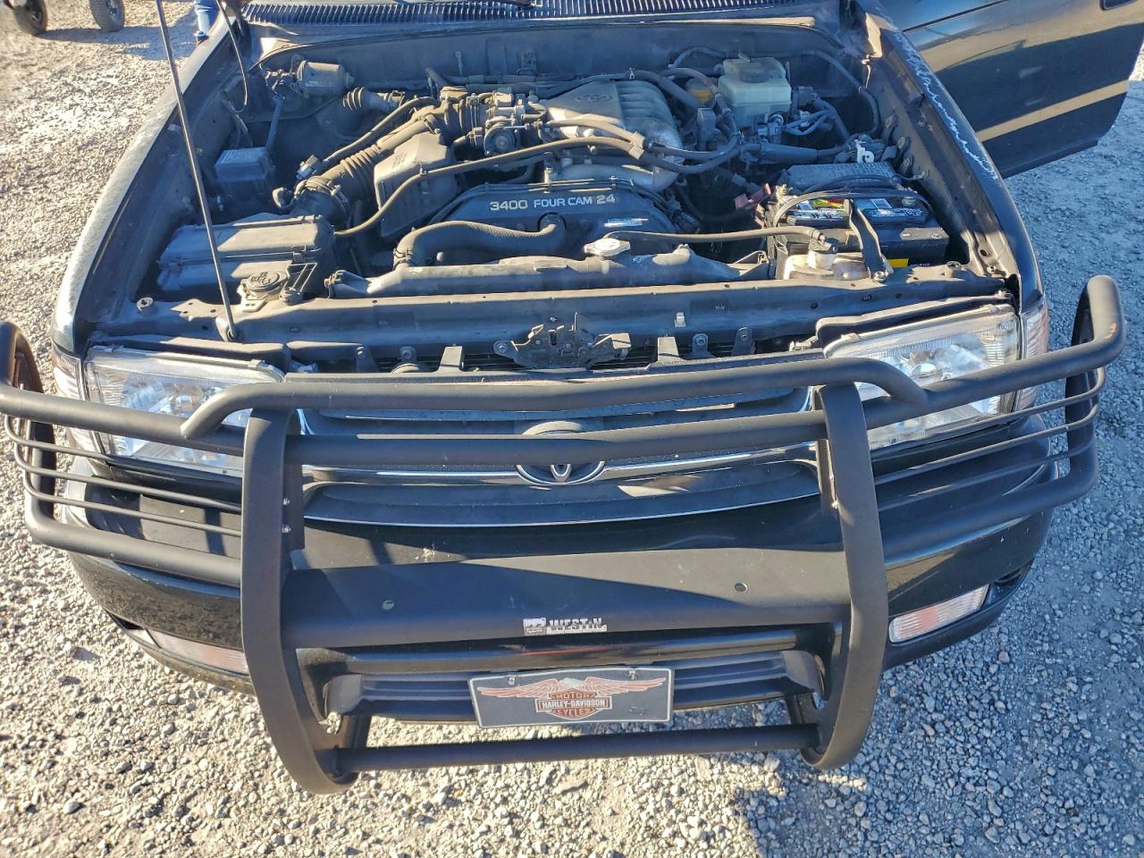 2001 TOYOTA 4RUNNER SR5 photo 12