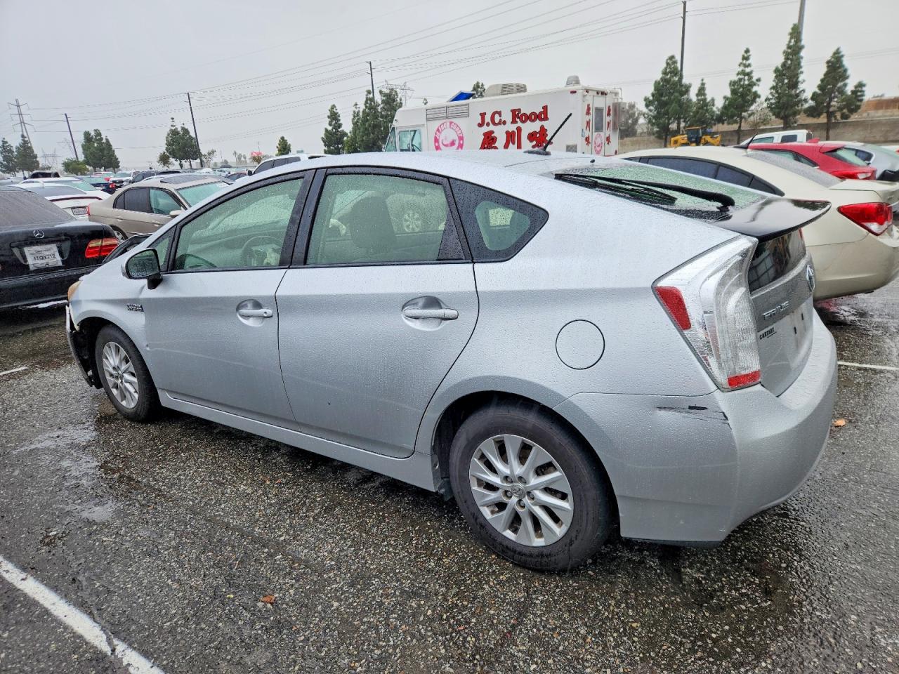 2014 TOYOTA PRIUS PLUG-IN photo 2