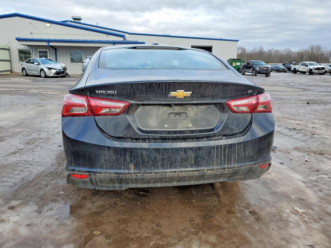 2022 CHEVROLET MALIBU LT photo 6