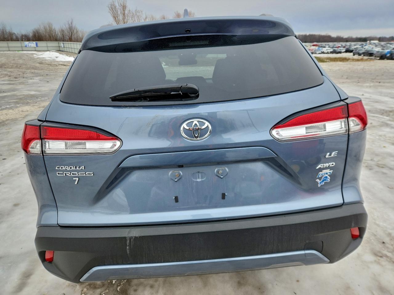 2024 TOYOTA COROLLA CROSS LE photo 6