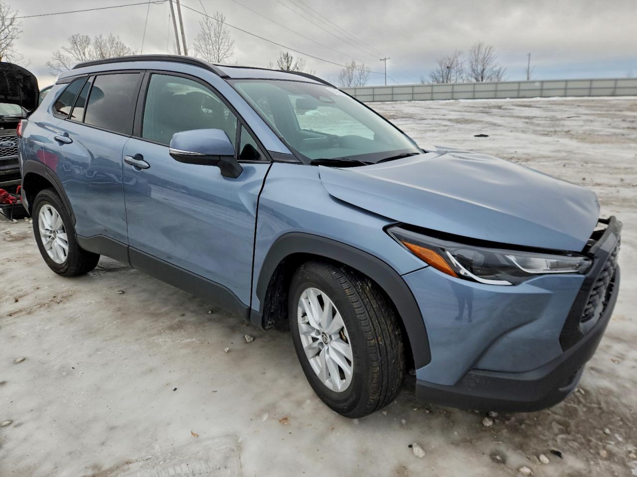 2024 TOYOTA COROLLA CROSS LE photo 4