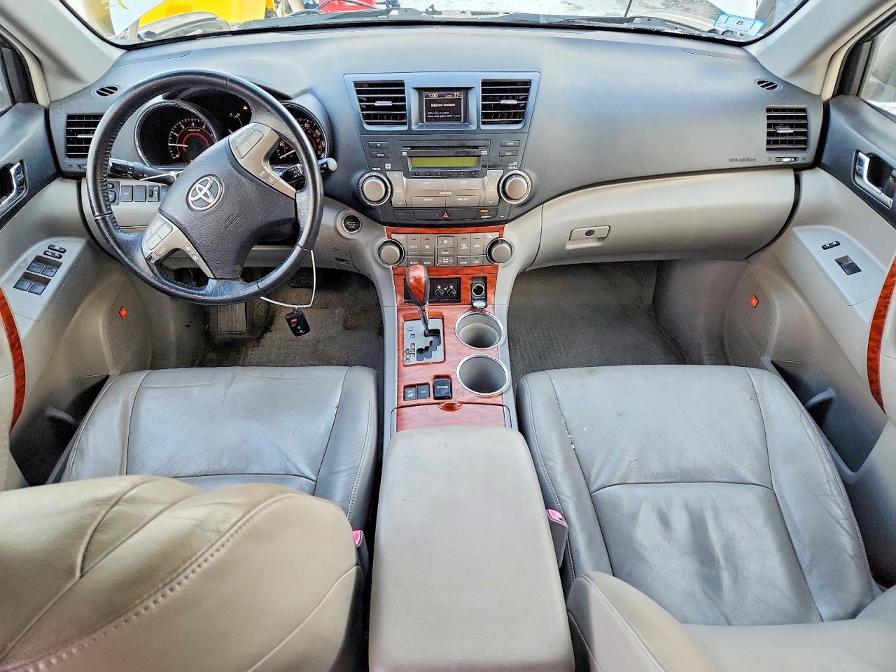 2008 TOYOTA HIGHLANDER LIMITED photo 8