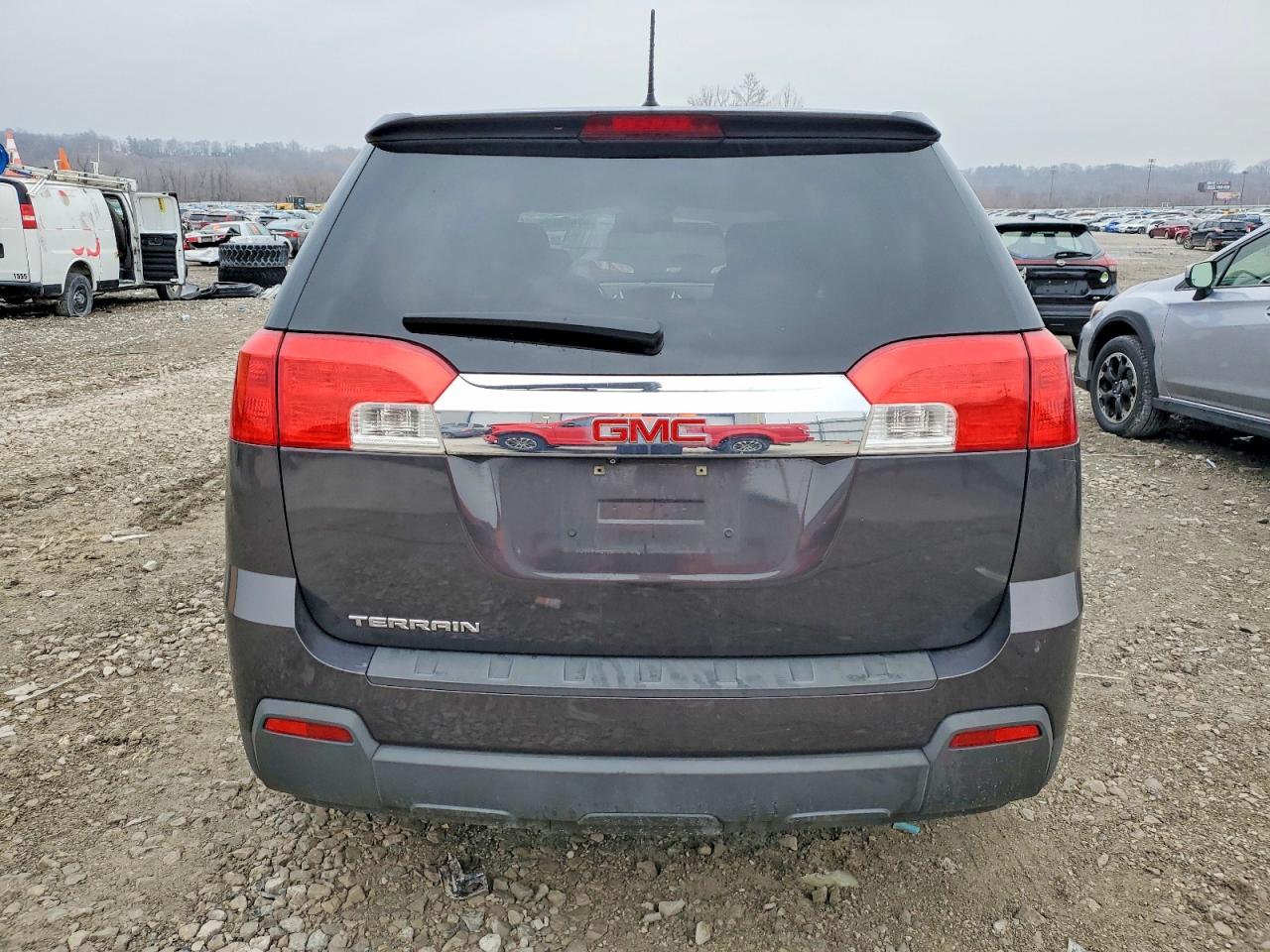 2013 GMC TERRAIN SLE photo 6