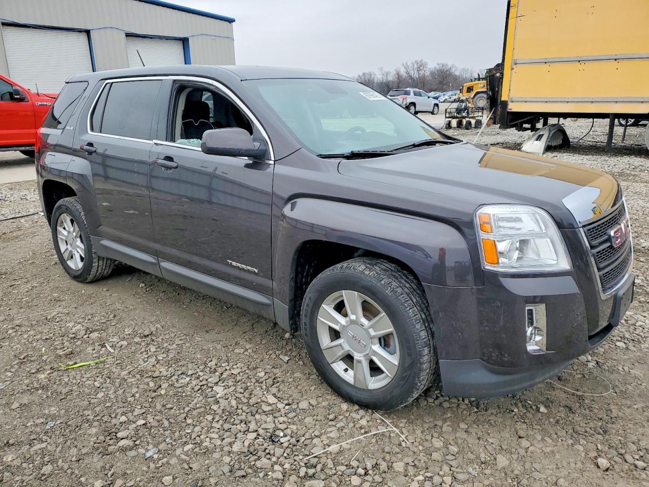 2013 GMC TERRAIN SLE photo 4