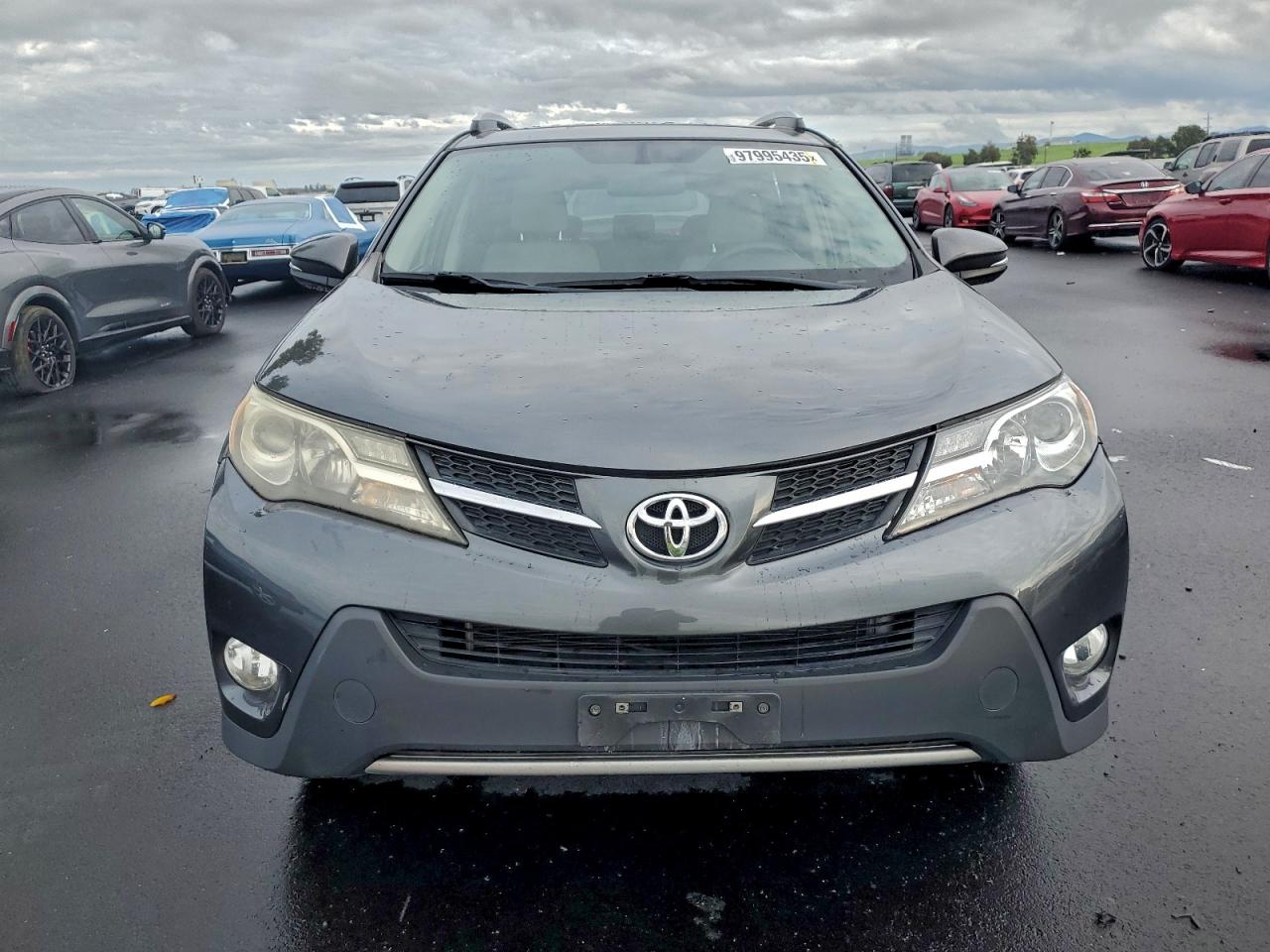 2014 TOYOTA RAV4 XLE photo 5