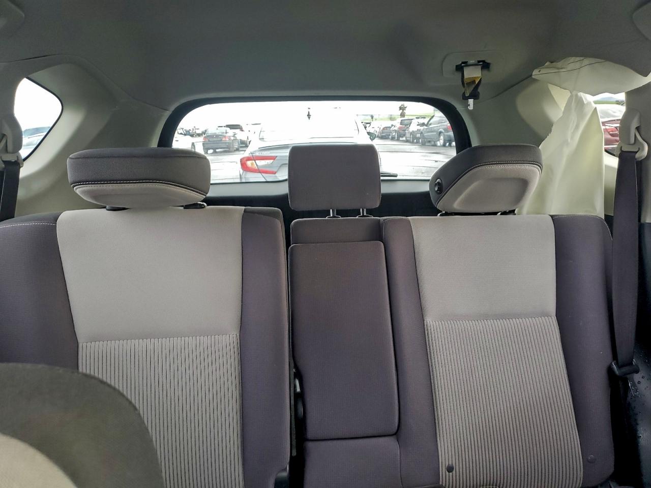 2014 TOYOTA RAV4 XLE photo 10