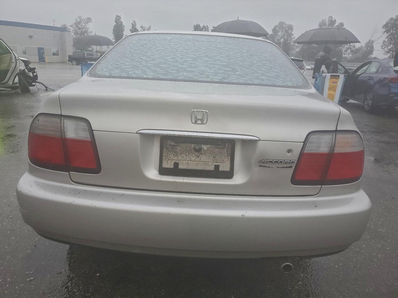 1997 HONDA ACCORD SE photo 6