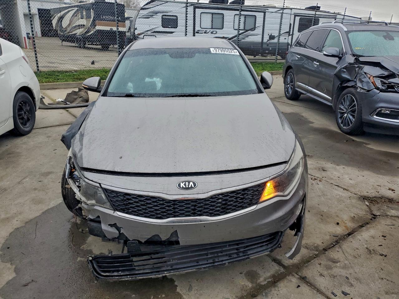 2016 KIA OPTIMA LX photo 5