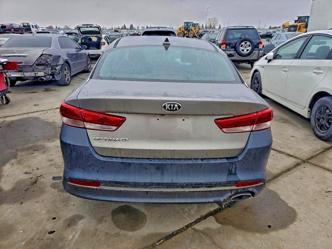 2016 KIA OPTIMA LX photo 6