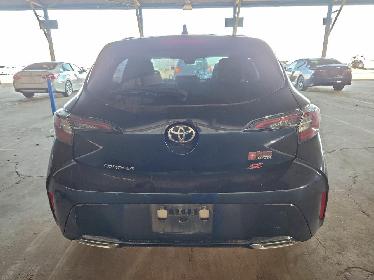 2019 TOYOTA COROLLA SE photo 6