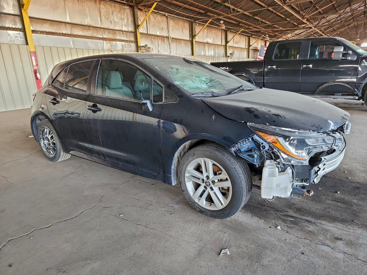 2019 TOYOTA COROLLA SE photo 4