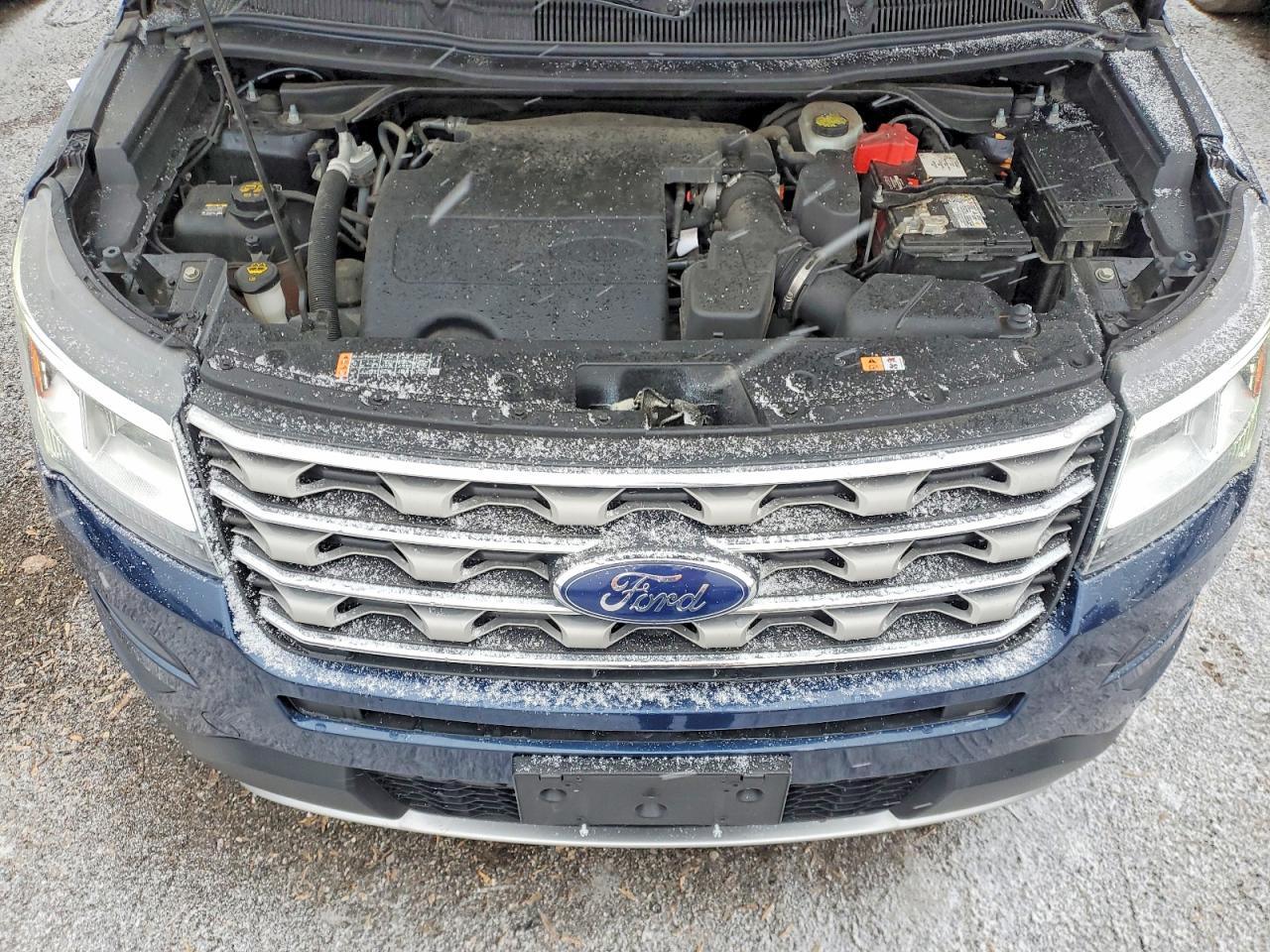 2017 FORD EXPLORER XLT photo 12