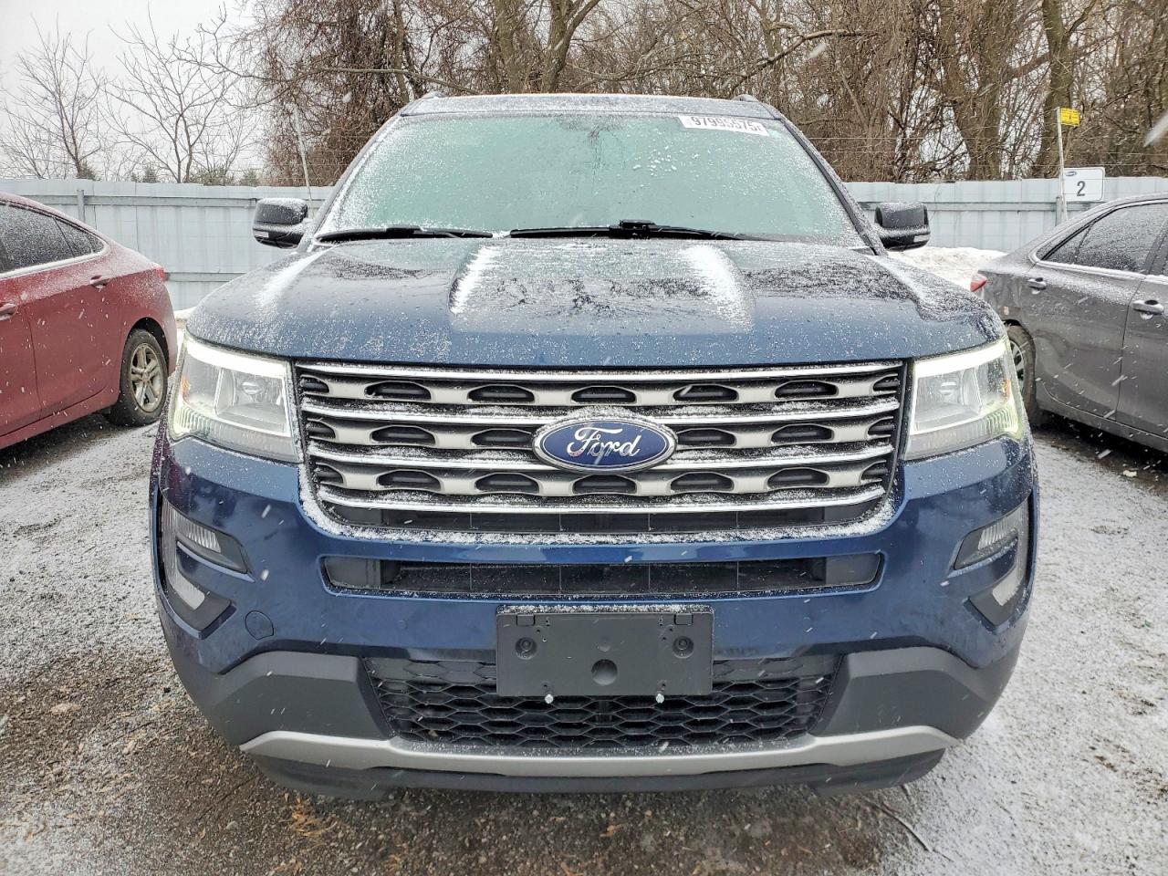 2017 FORD EXPLORER XLT photo 5