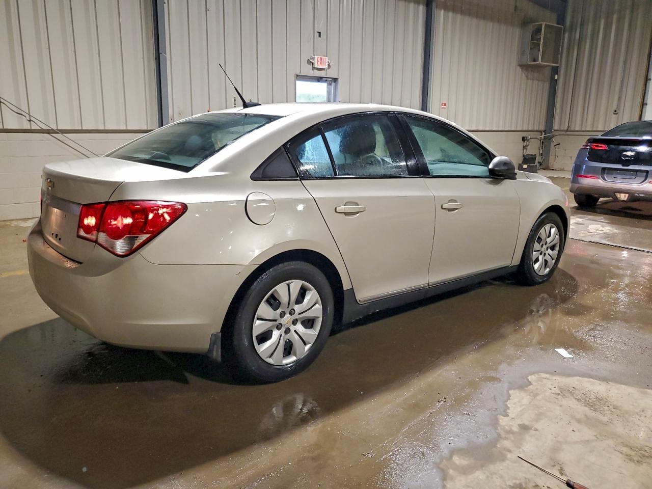 2013 CHEVROLET CRUZE LS photo 3