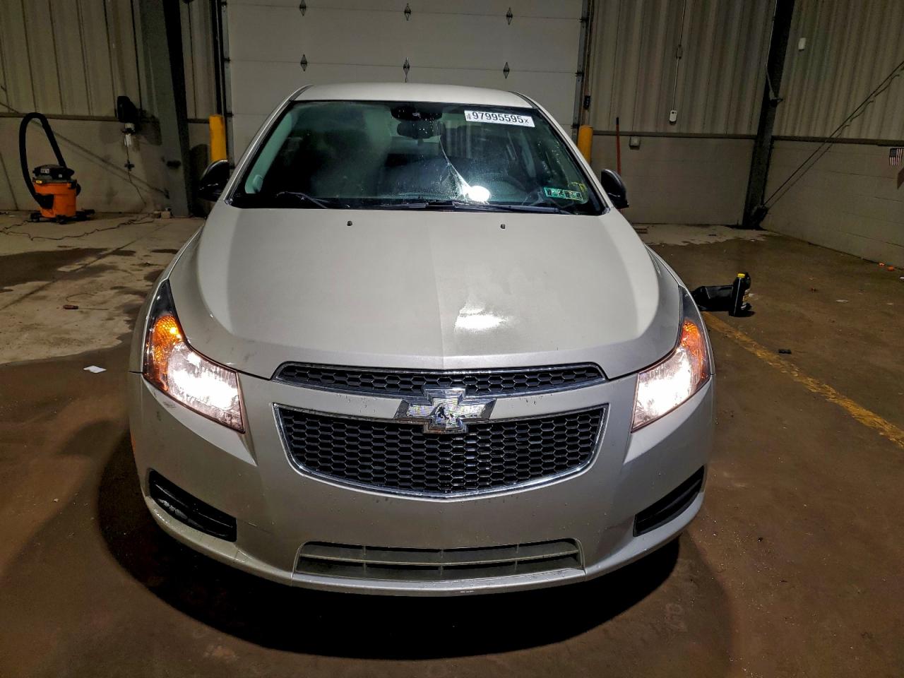 2013 CHEVROLET CRUZE LS photo 5