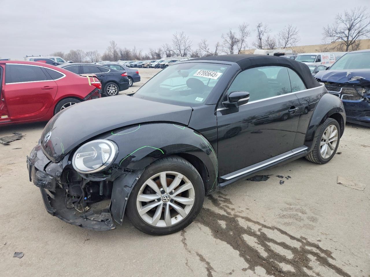 2013 VOLKSWAGEN BEETLE