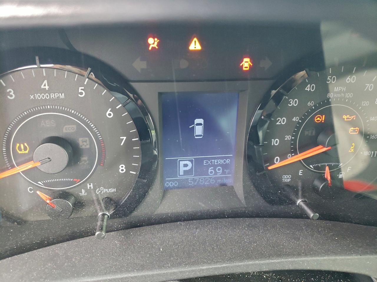 2017 TOYOTA SIENNA photo 9