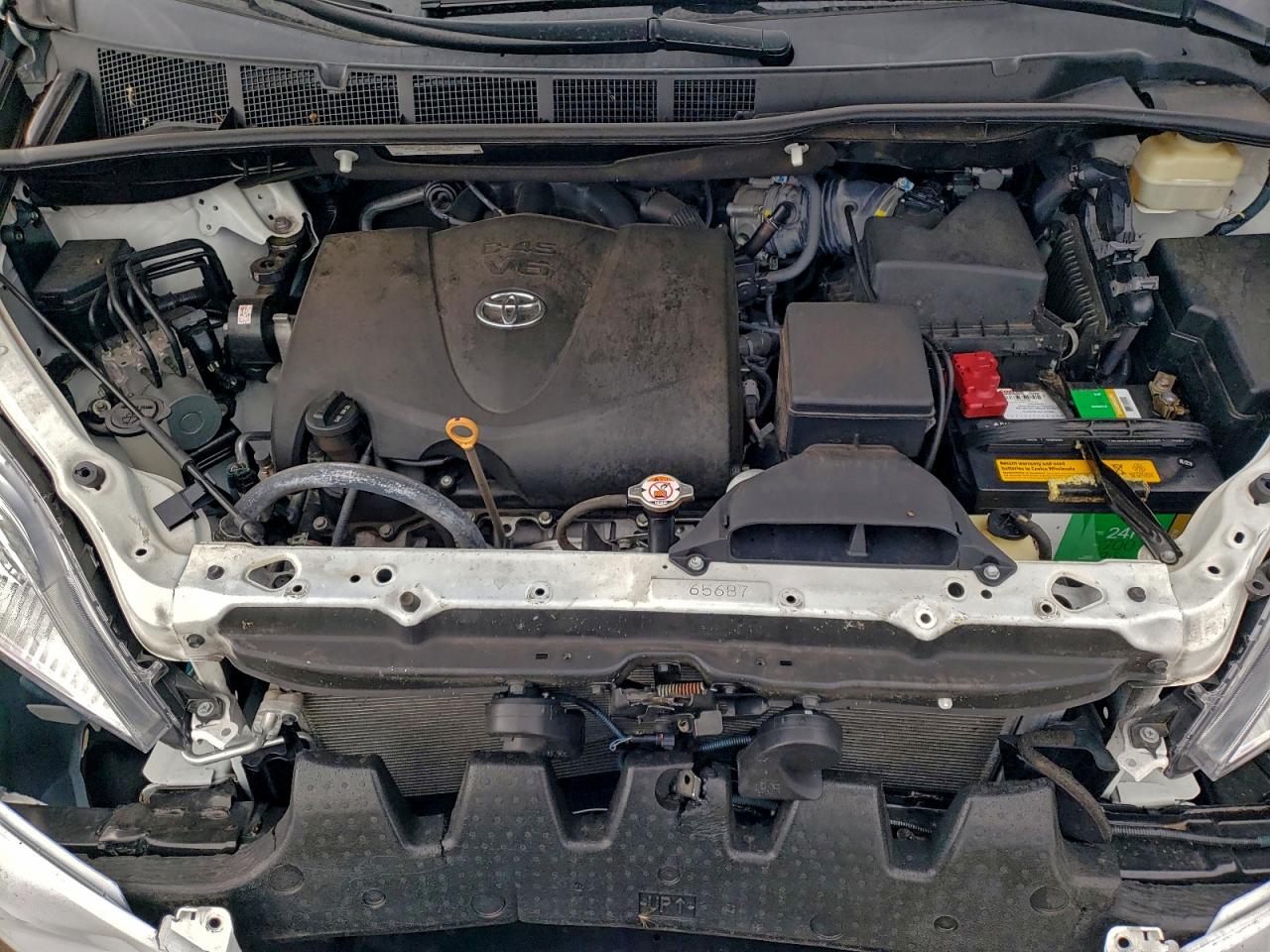 2017 TOYOTA SIENNA photo 12