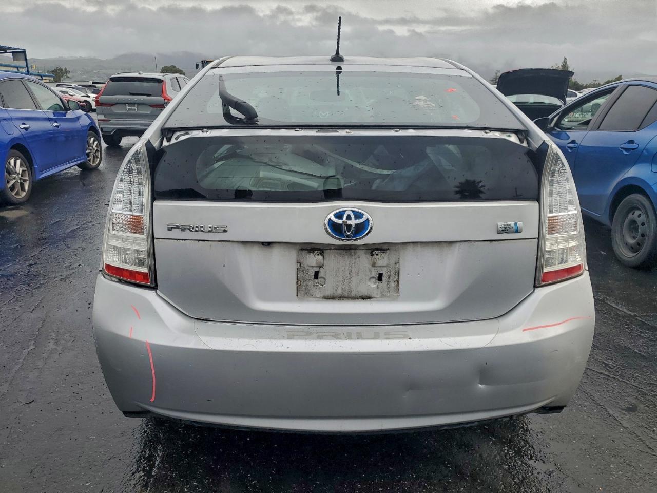 2010 TOYOTA PRIUS photo 6