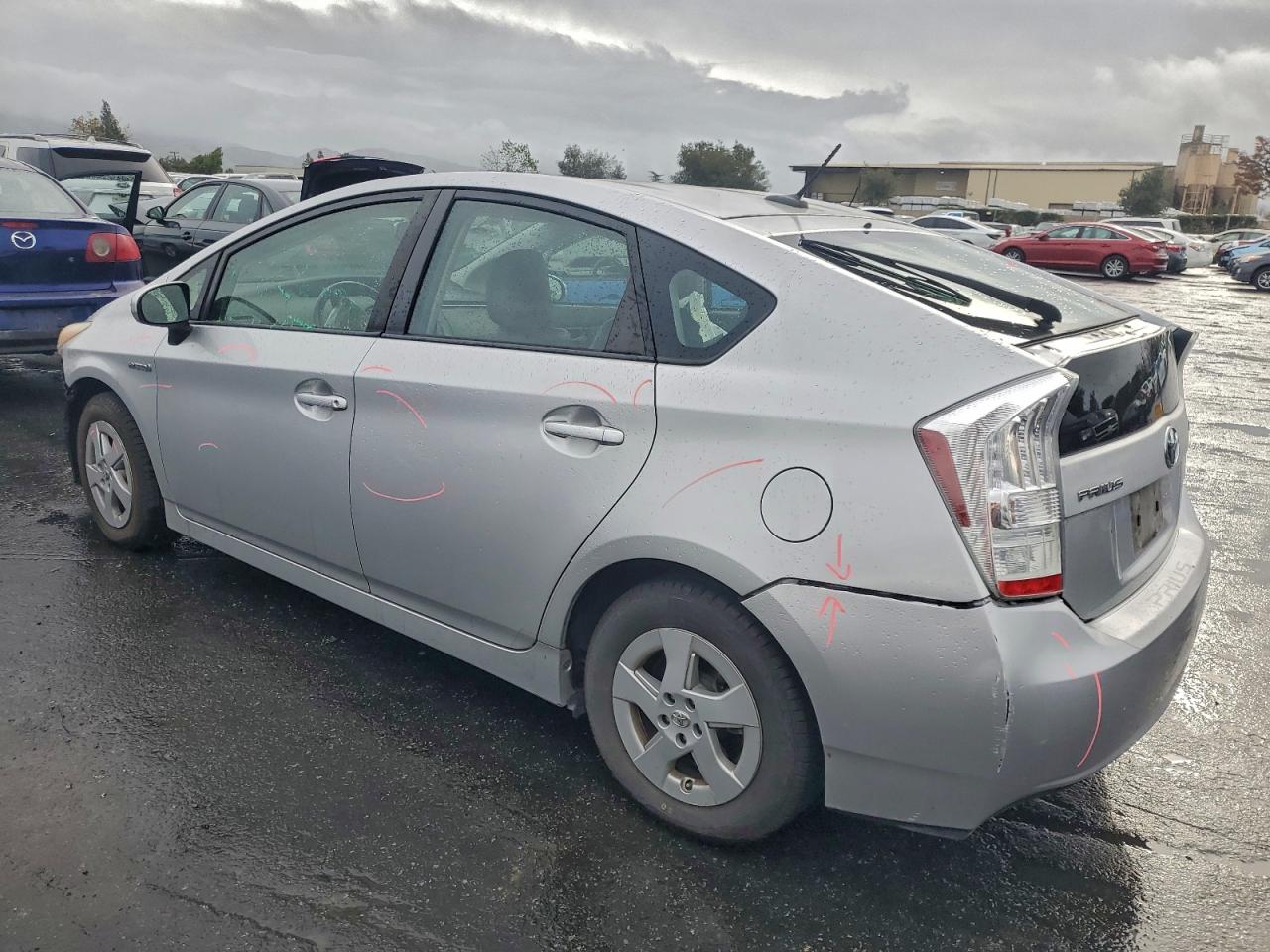 2010 TOYOTA PRIUS photo 2