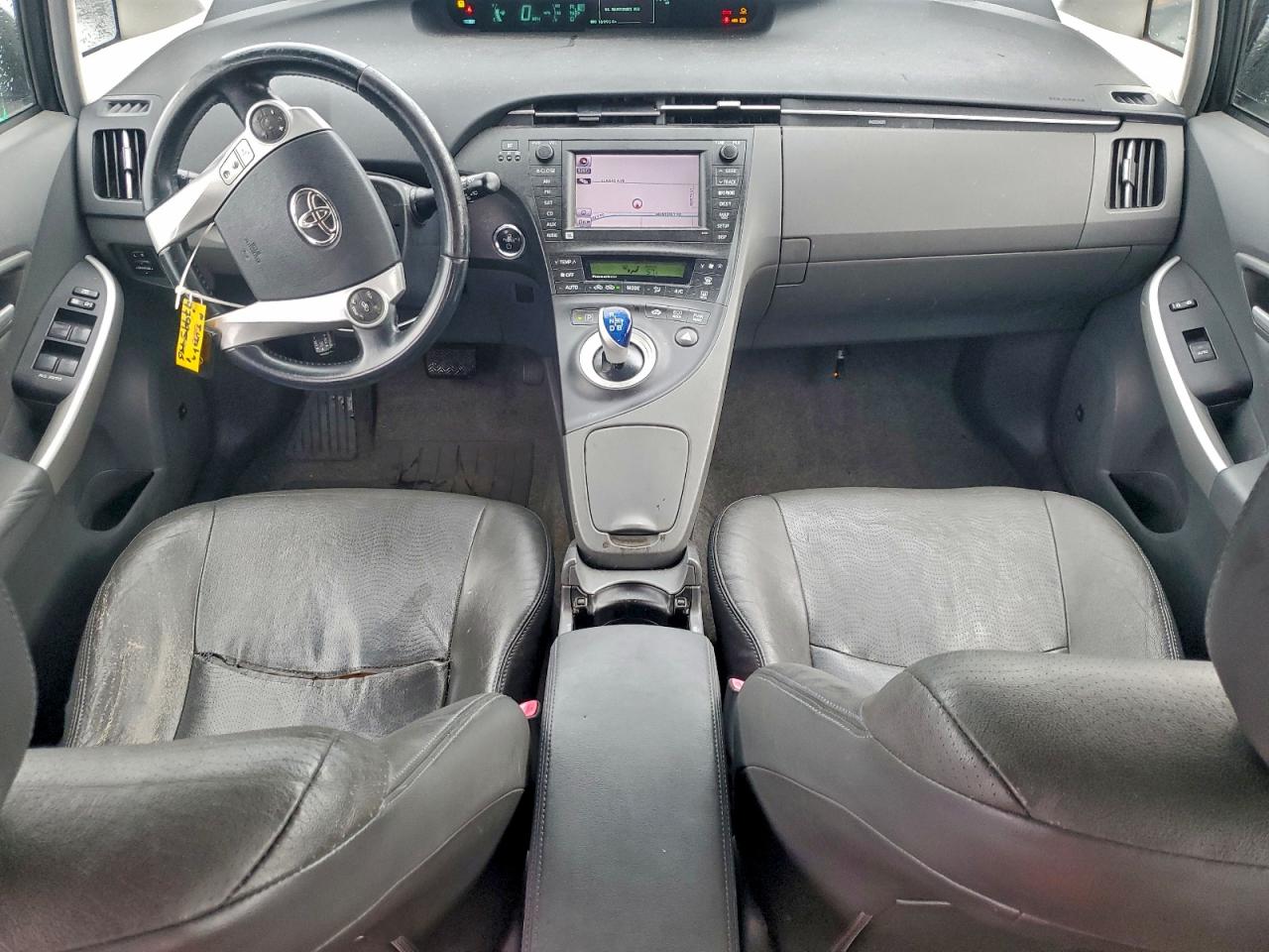 2010 TOYOTA PRIUS photo 8