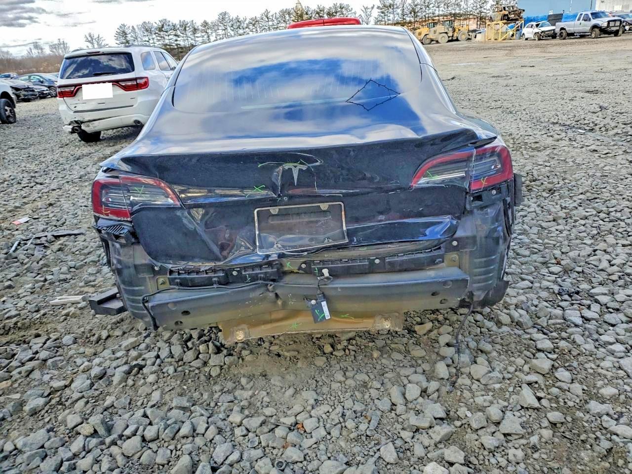2018 TESLA MODEL 3 photo 6