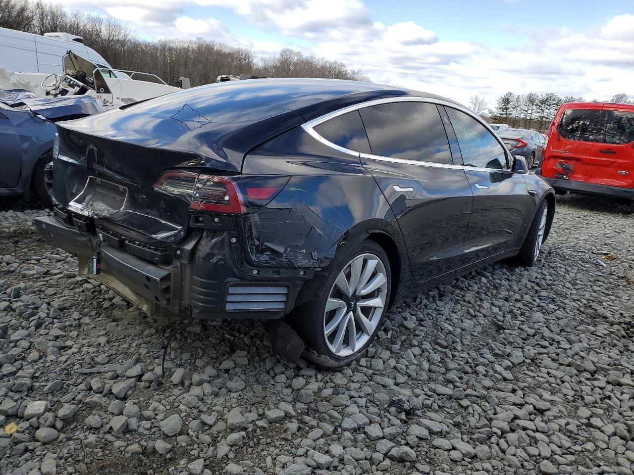 2018 TESLA MODEL 3 photo 3