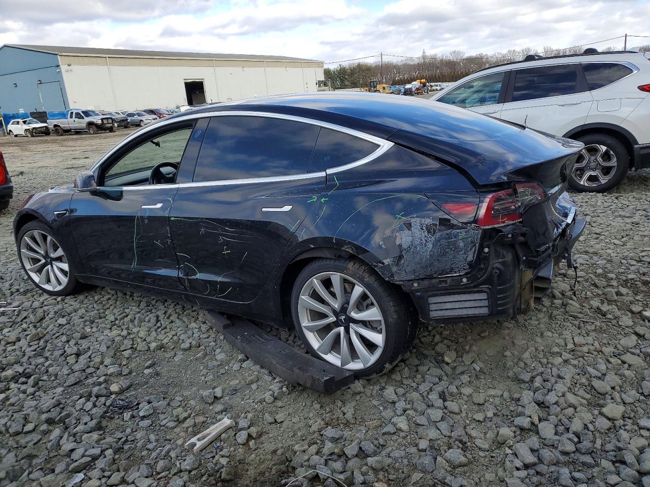 2018 TESLA MODEL 3 photo 2