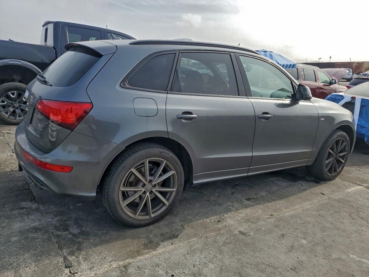 2015 AUDI Q5 PREMIUM PLUS photo 3
