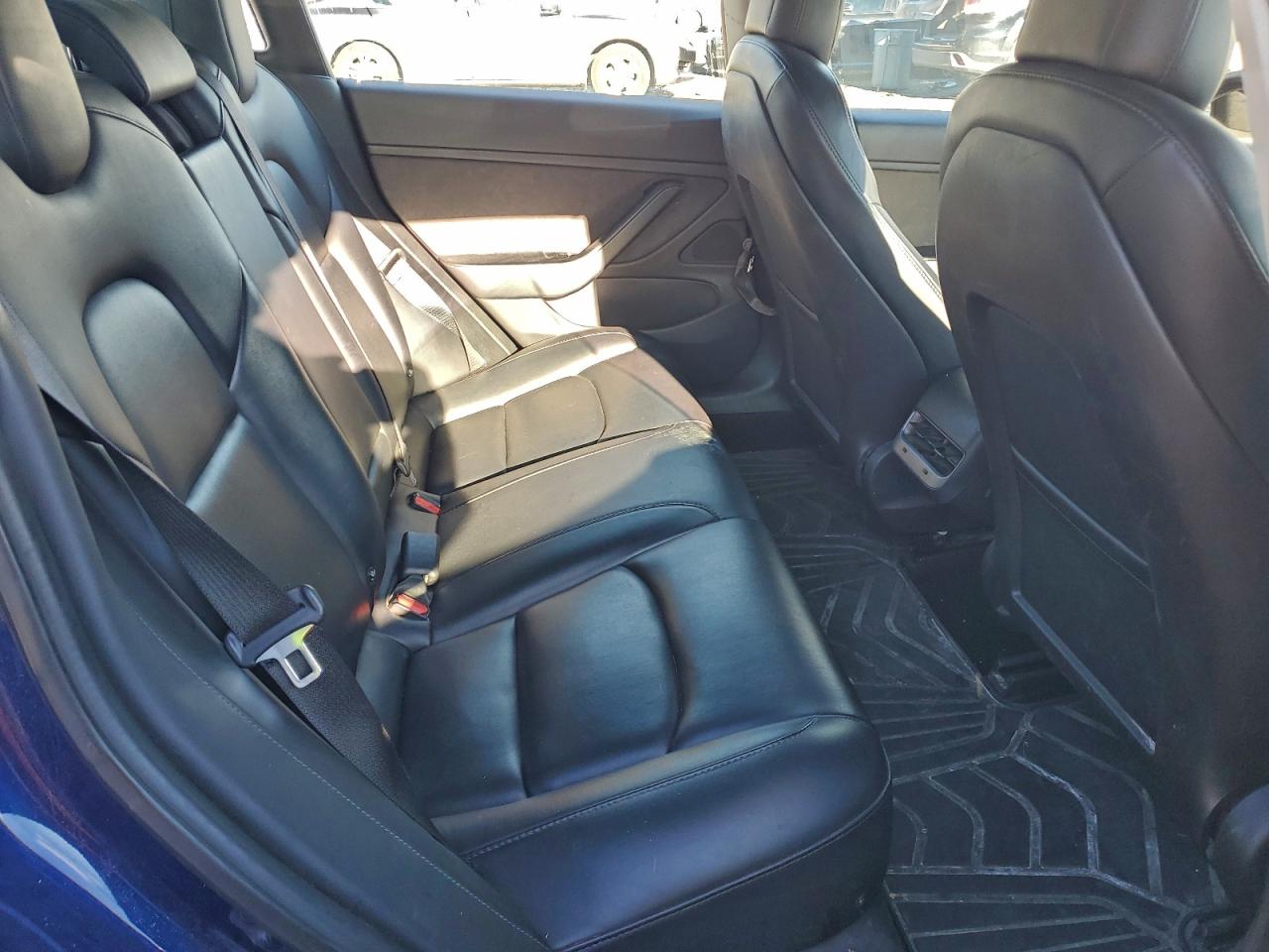 2018 TESLA MODEL 3 photo 10