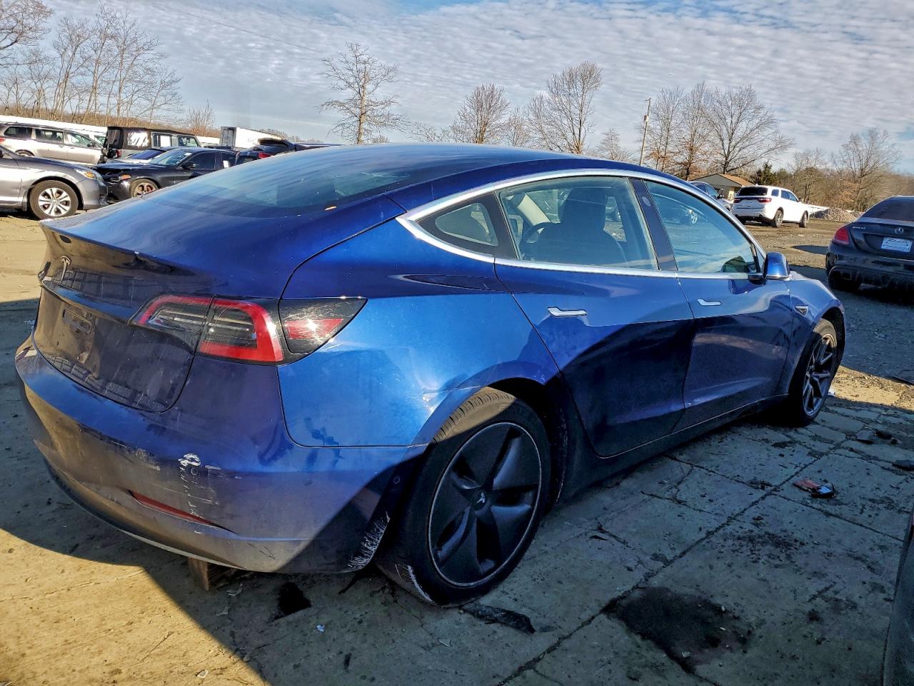2018 TESLA MODEL 3 photo 3