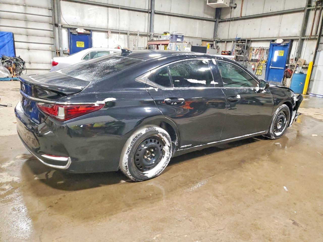 2020 LEXUS ES 300H photo 3