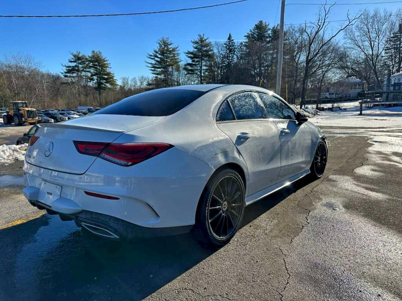 2023 MERCEDES-BENZ CLA 250 photo 3