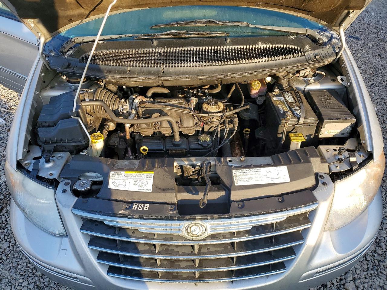 2005 CHRYSLER TOWN & COUNTRY LIMITED photo 12