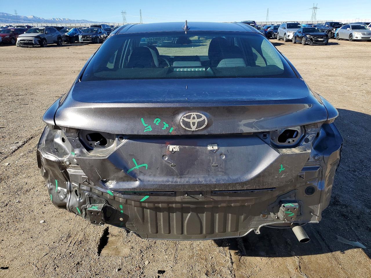 2022 TOYOTA CAMRY LE photo 6