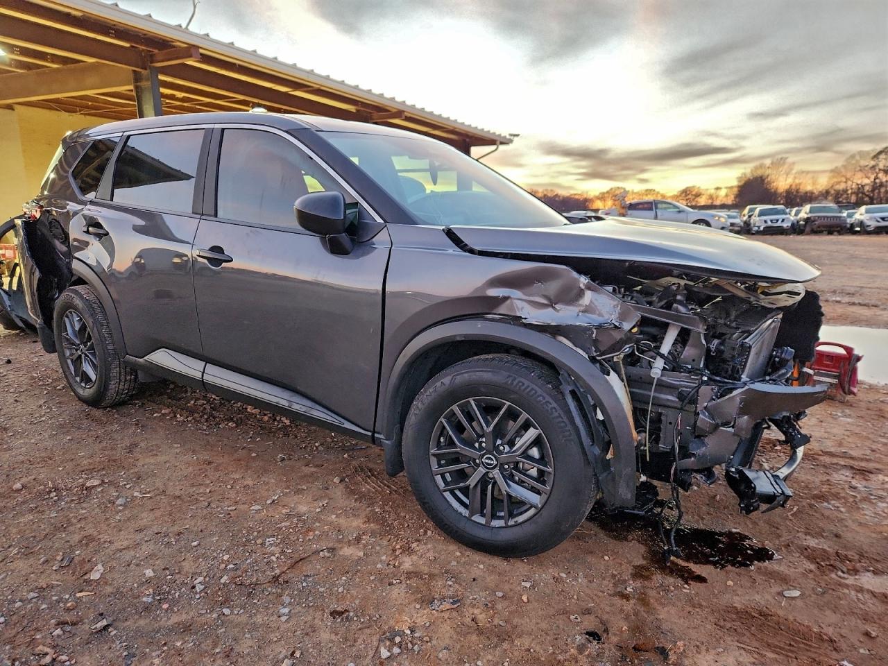 2025 NISSAN ROGUE S photo 4