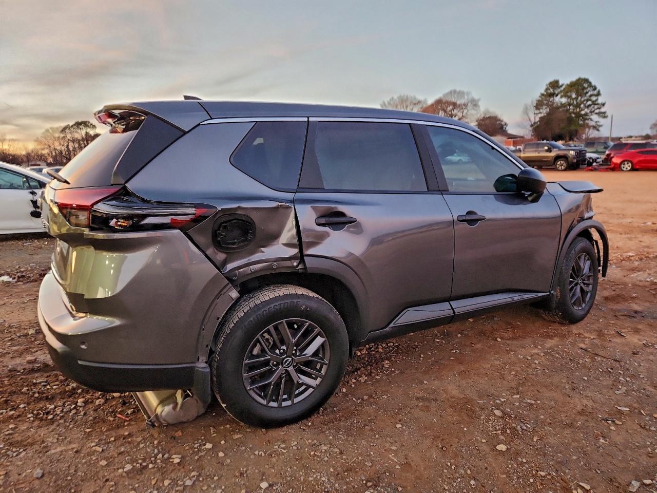 2025 NISSAN ROGUE S photo 3