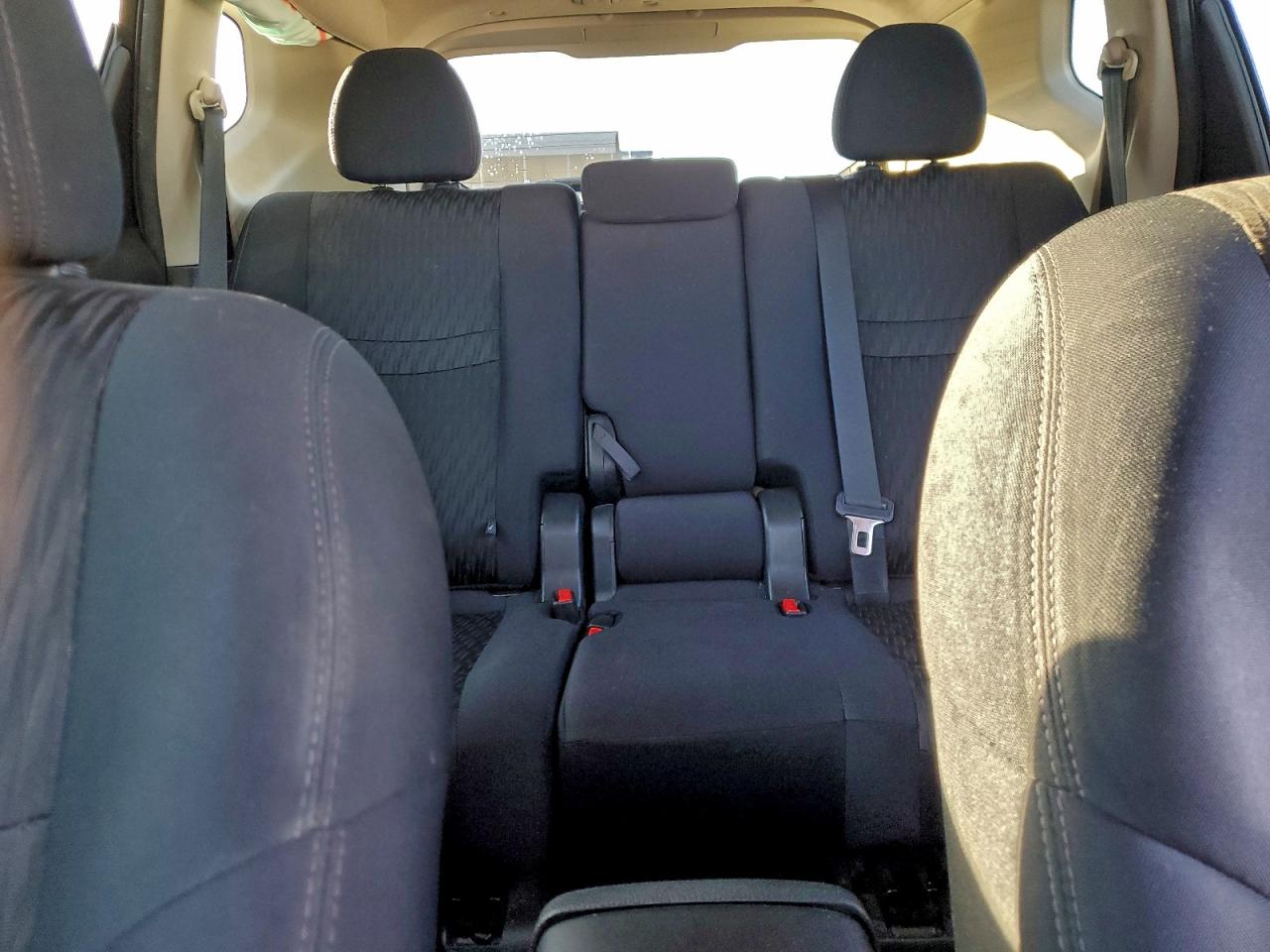 2019 NISSAN ROGUE S photo 10