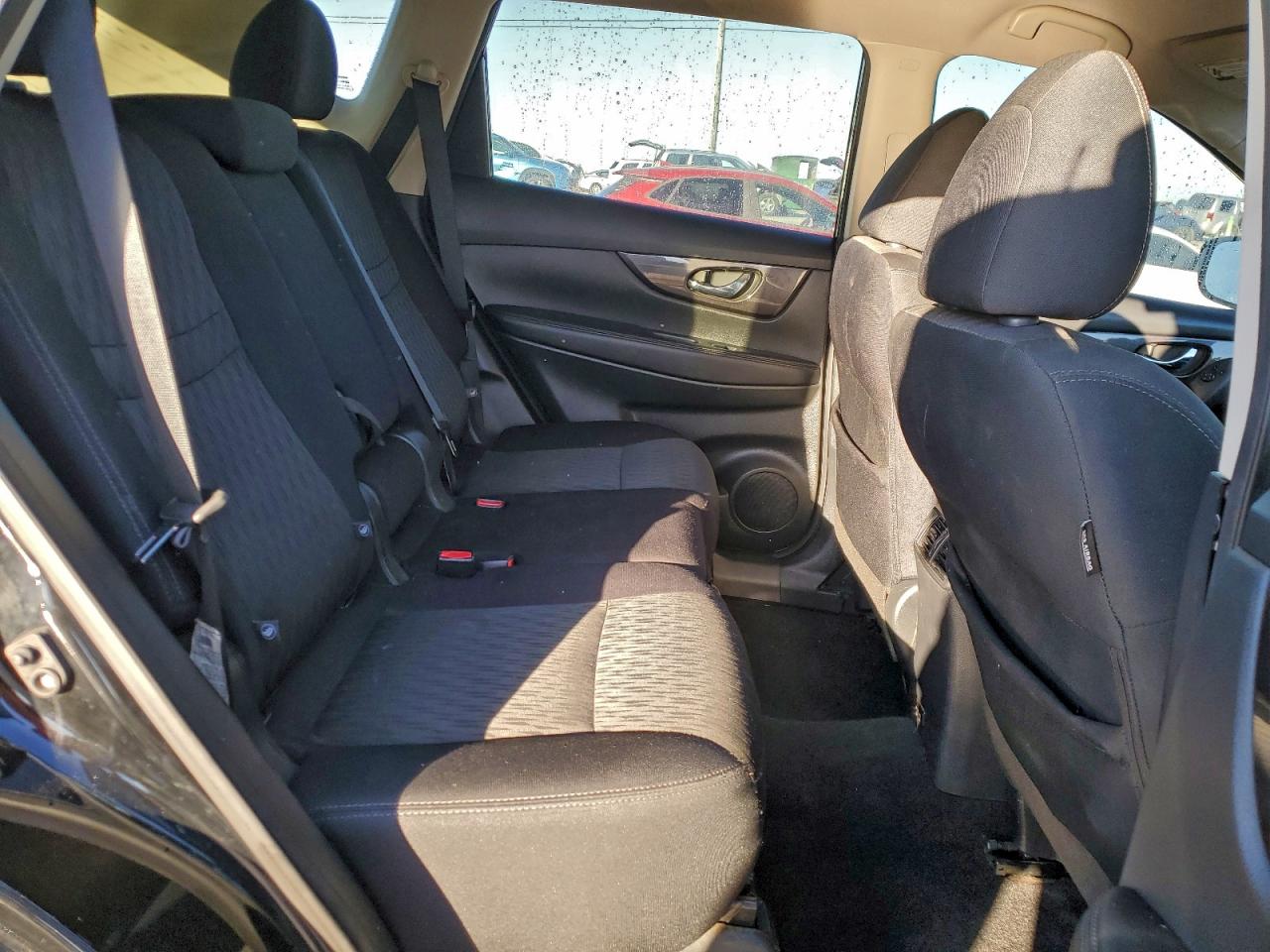 2019 NISSAN ROGUE S photo 11