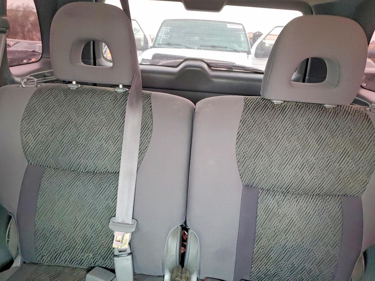 2001 TOYOTA RAV4 photo 10